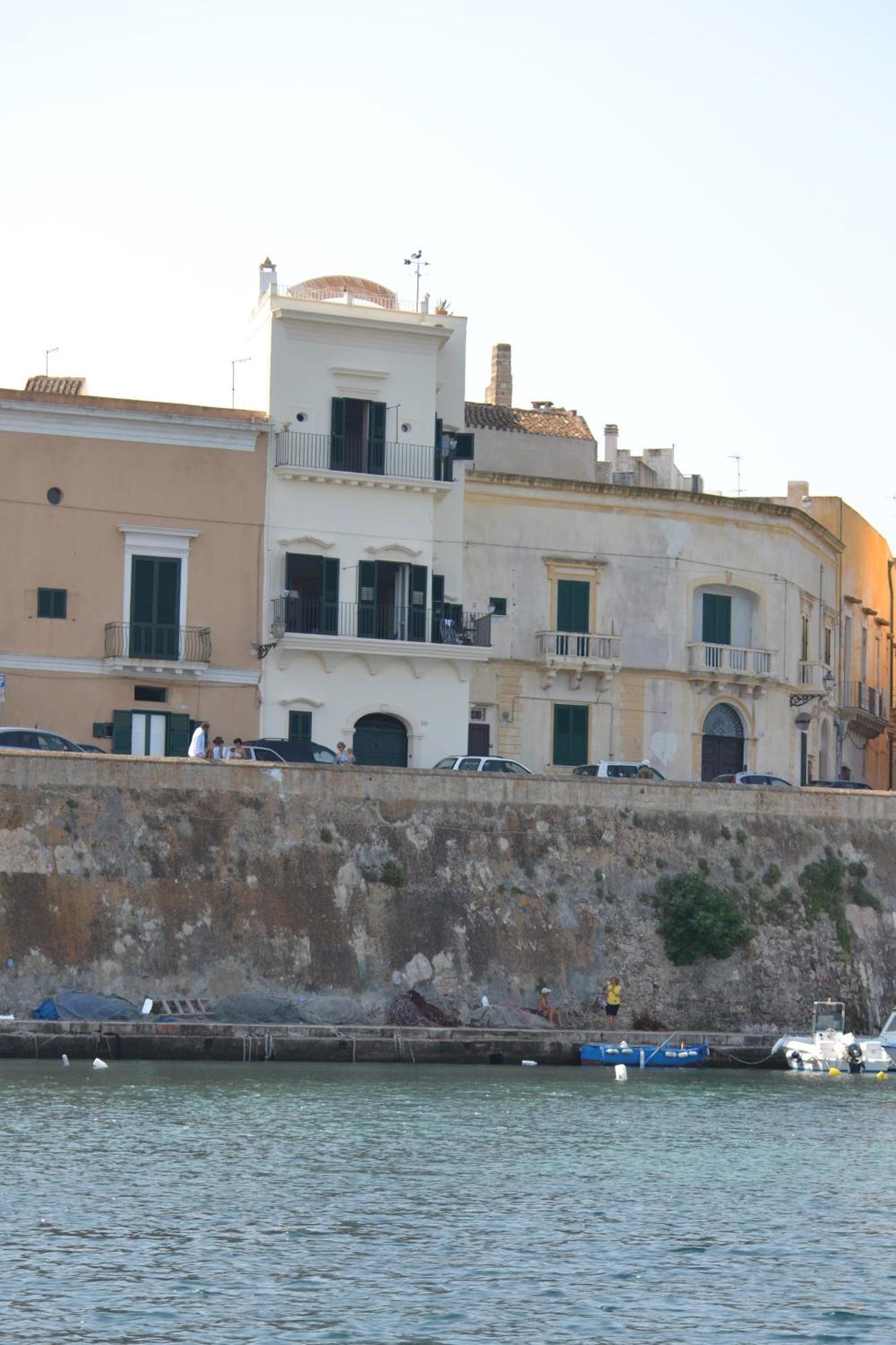 ガリポリ 4 Balconi House-San Gregorio Palazzo Unico Vista Mareヴィラ エクステリア 写真